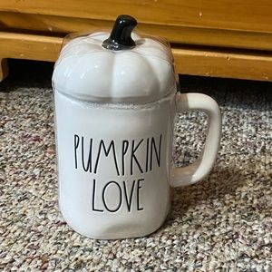 Pumpkin love with topper